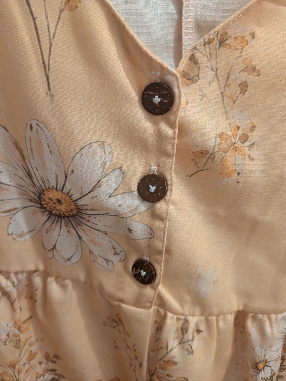 OUFISUN Daisy-Print V-Neck Peasant Blouse in Light Yellow - Picture 4 of 7
